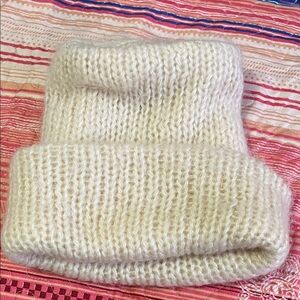 Aris Cream Knit Hat